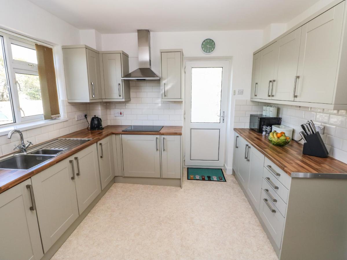 Villa 53 St Brides View Haverfordwest Esterno foto