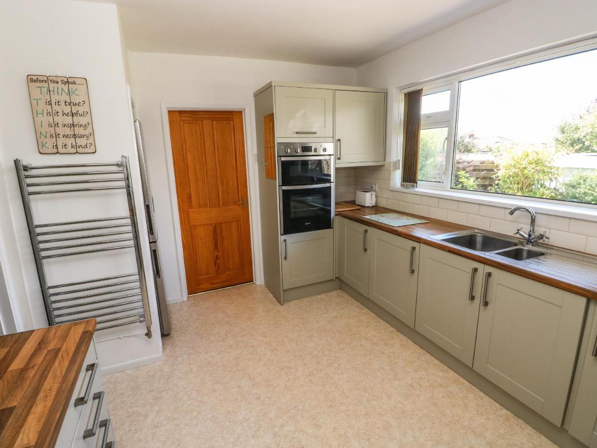Villa 53 St Brides View Haverfordwest Esterno foto