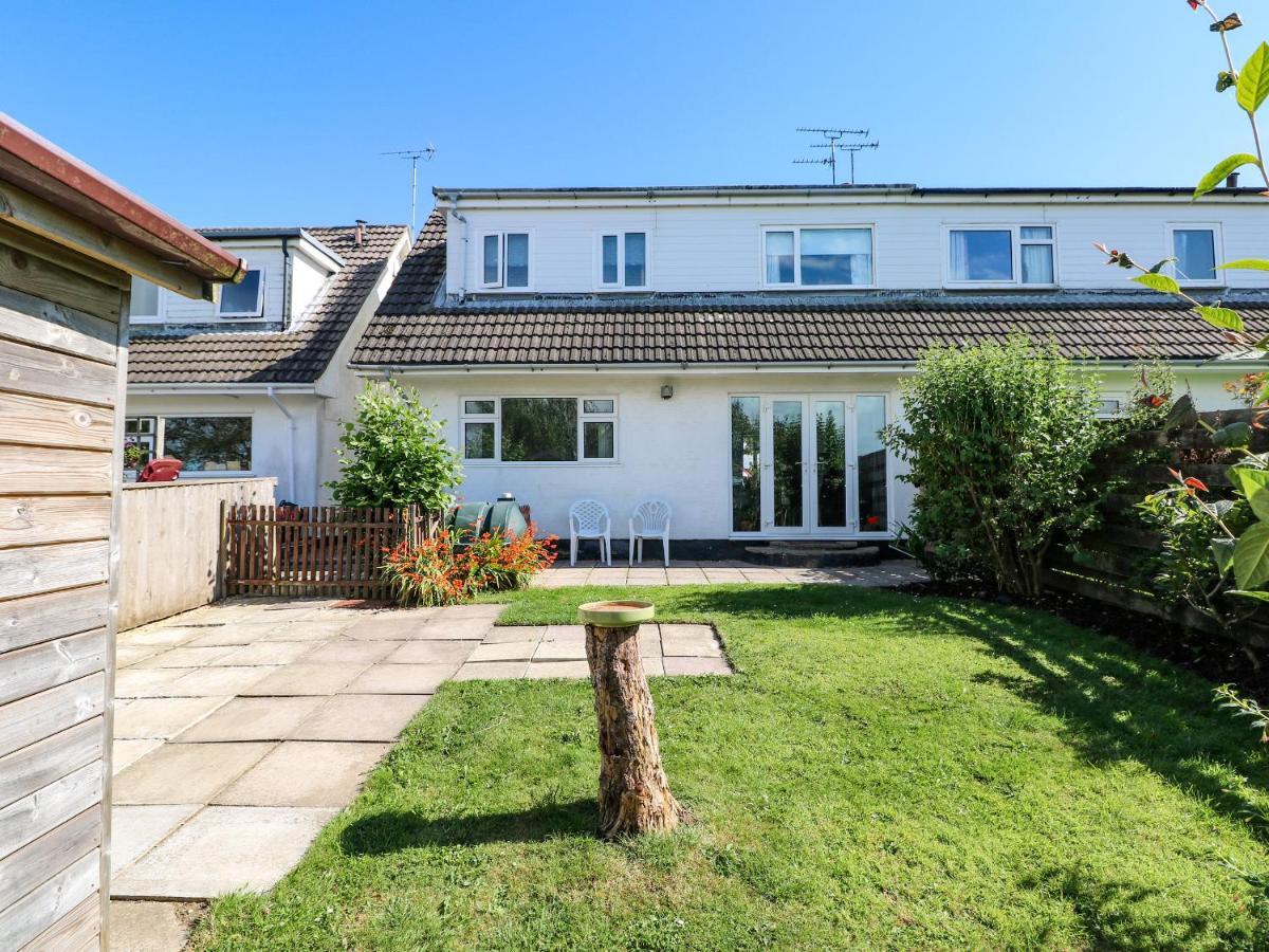 Villa 53 St Brides View Haverfordwest Esterno foto